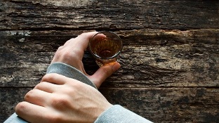 kuidas lõpetada alkohoolsete jookide joomine